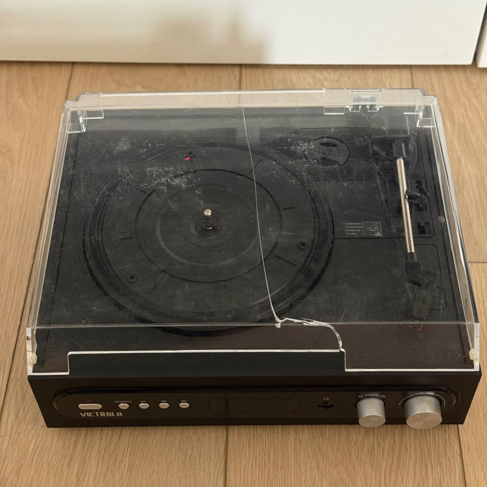 Victrola VTA-65 3-in-1 Bluetooth Record Player FM Radio 36 BONUS 45 RPM UNTESTED